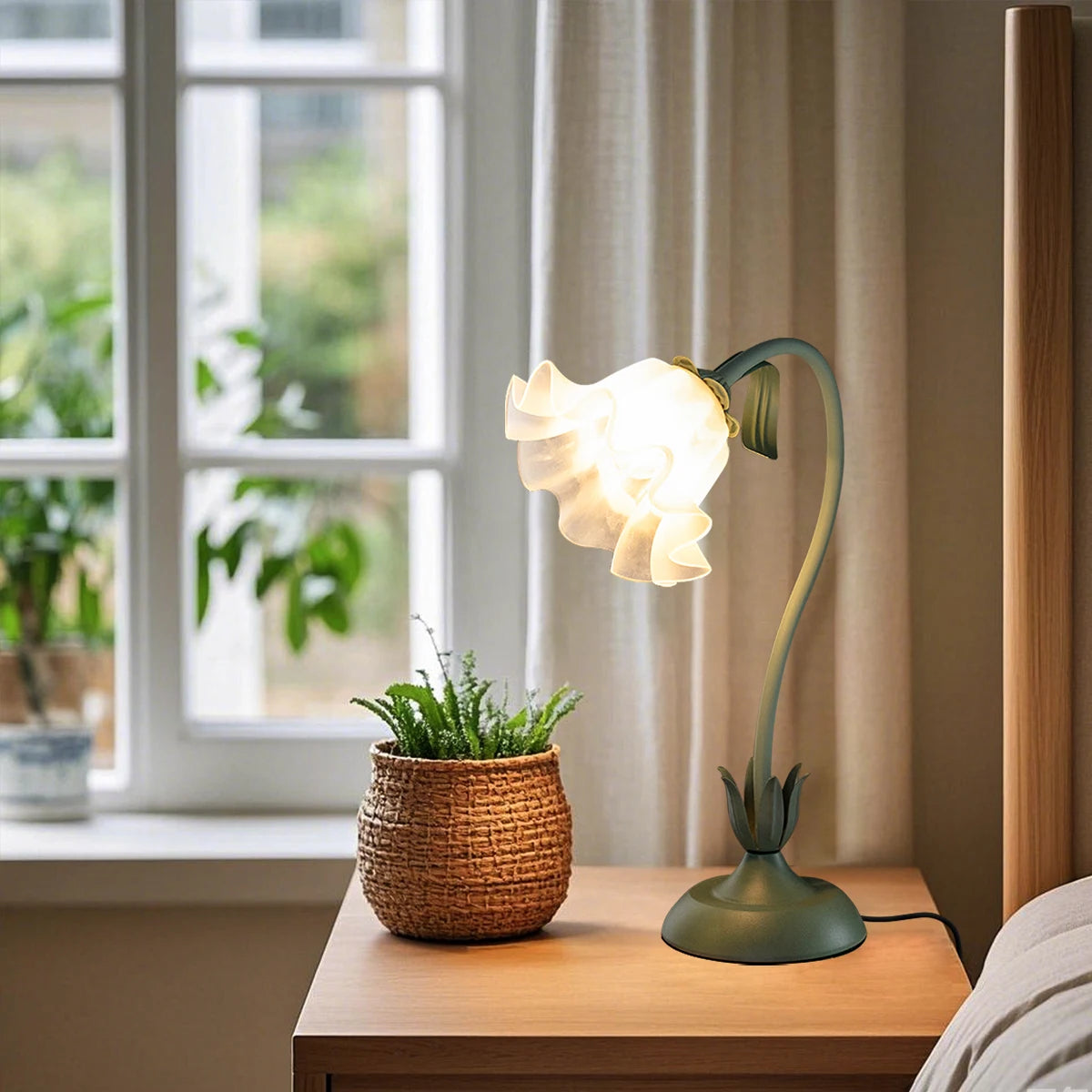 Vintage bedside lamp, flower lamp, living room